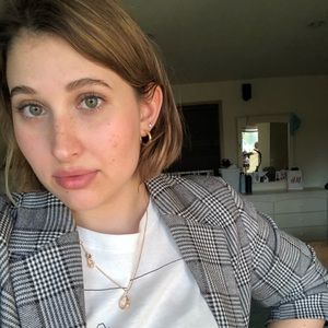 Meet your Posher, Molly